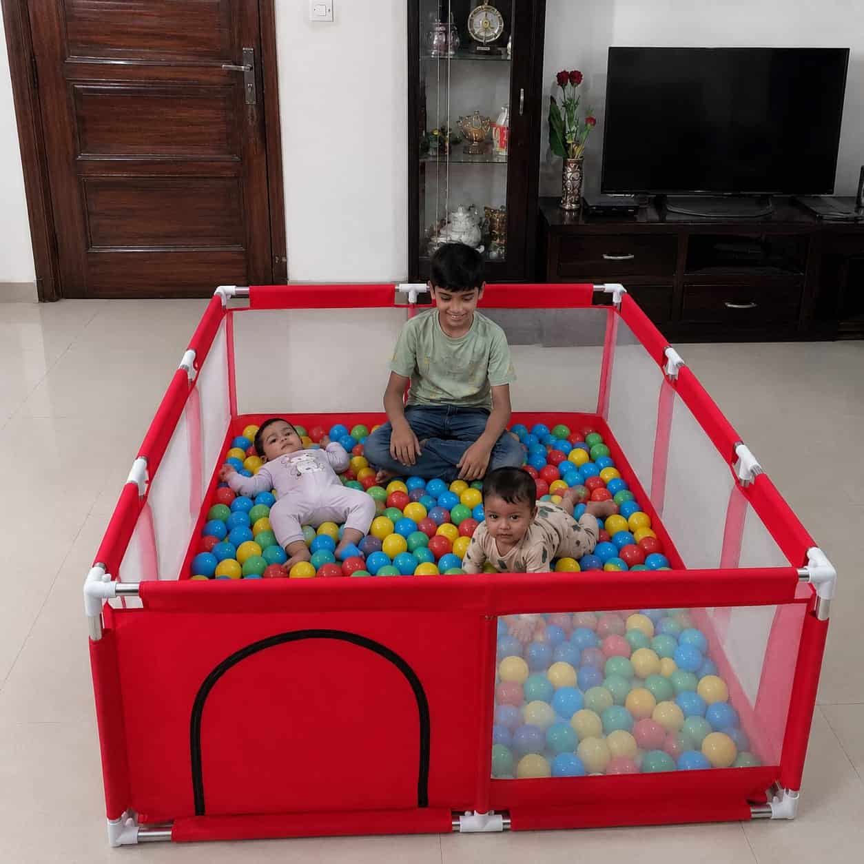 WhatsApp Image 2026-07-31 at 11.18.46 AM 4x6 Feet Baby Playpen with 50 Balls & Waterproof Foam Mat - Image 1